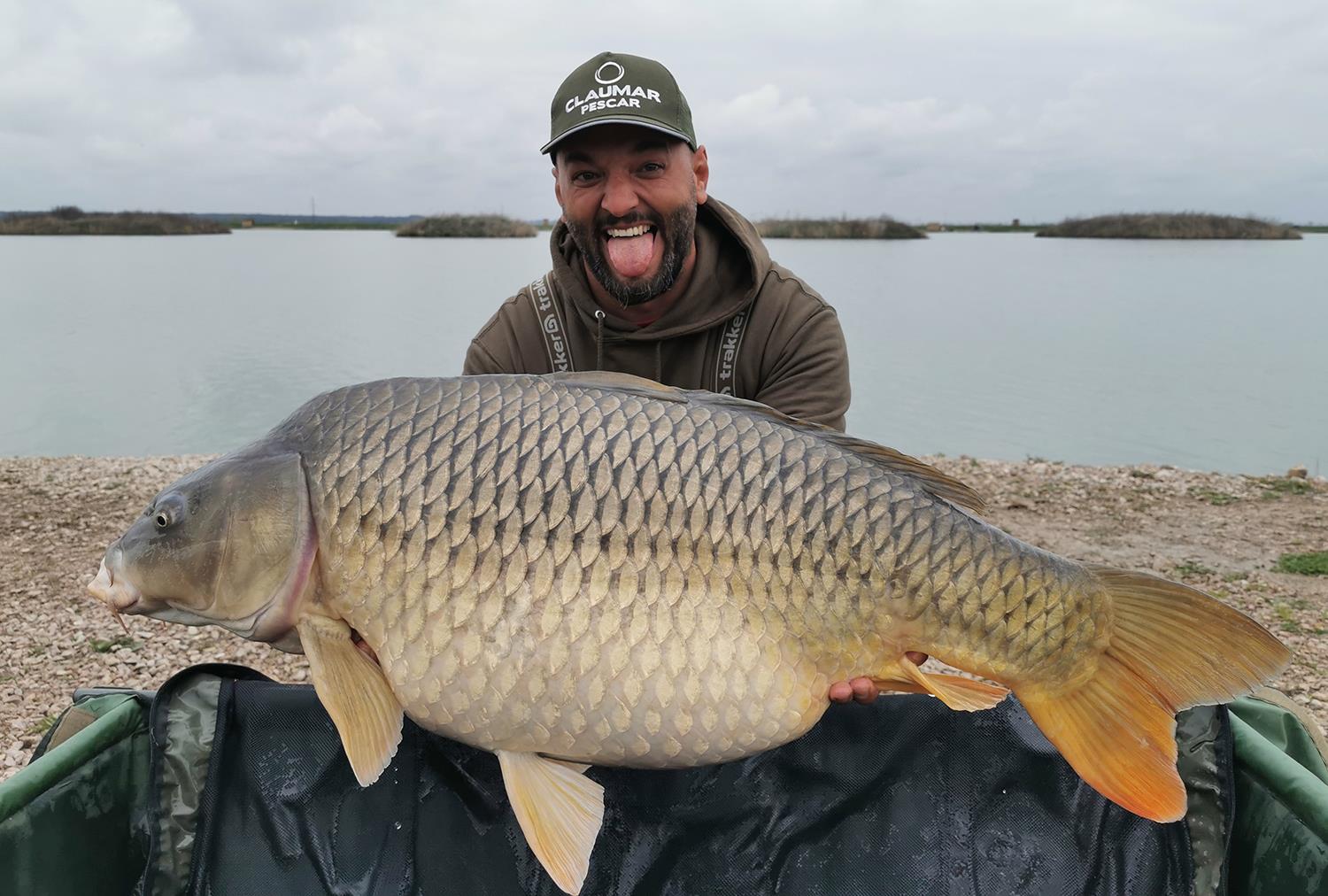 Strategie pentru crapi mari pe lacul Iannis